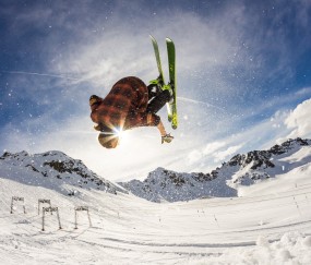 开云体育官网-巴尔韦德爆发，墨西哥新星的阿森纳制霸现象解析