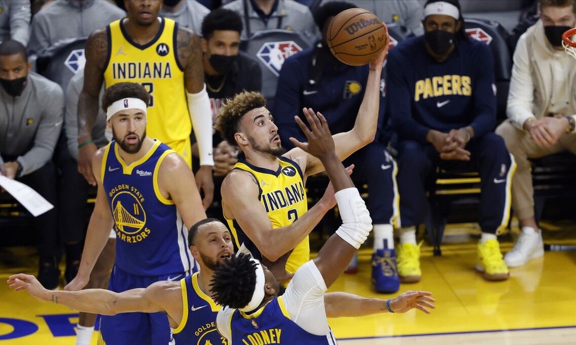 深圳队翻盘步行者，克莱刷新纪录