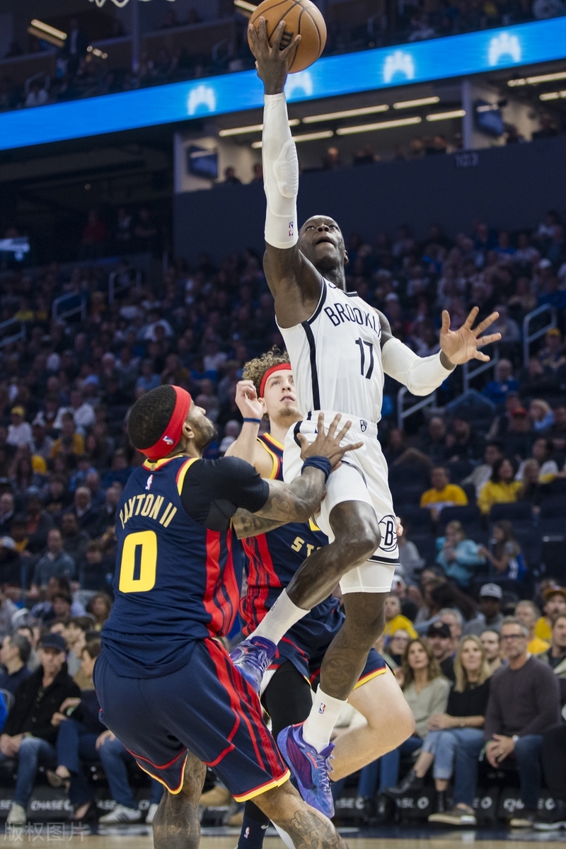 勇士轻取篮网,恩比德统治全场 勇士轻取篮网,恩比德统治全场