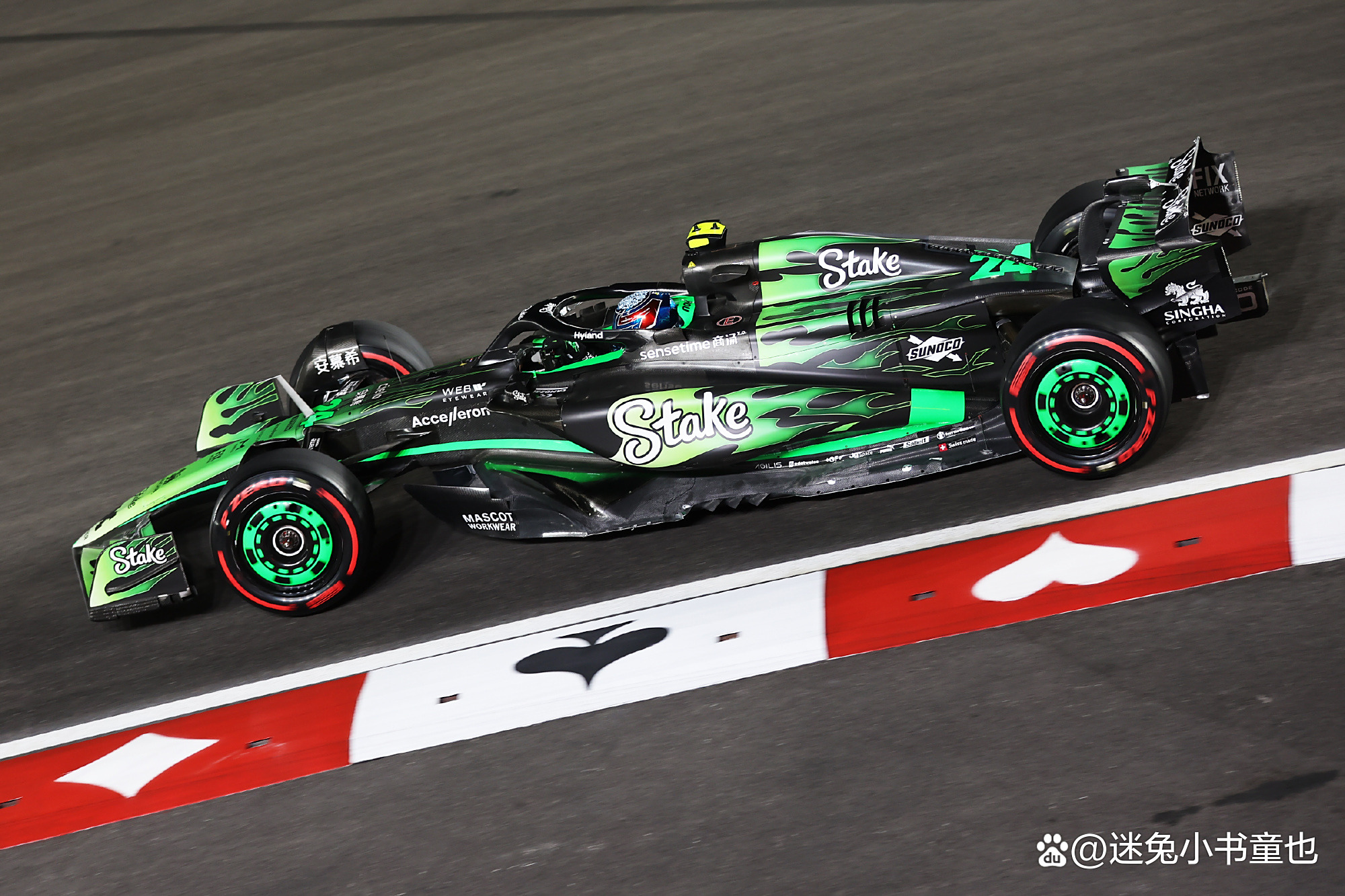 梅赛德斯险胜索伯车队，佩雷兹点燃赛场