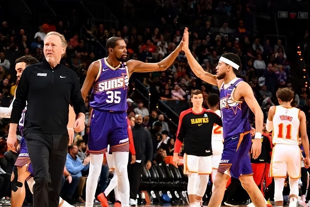 76人翻盘太阳,西亚卡姆惊艳四座 76人翻盘太阳,西亚卡姆惊艳四座