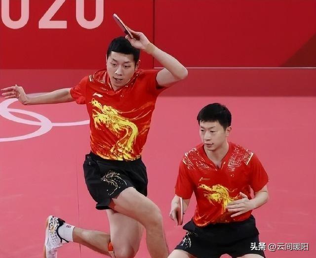 中国乒乓球队绝地反击英国乒乓球队，许昕爆发神勇