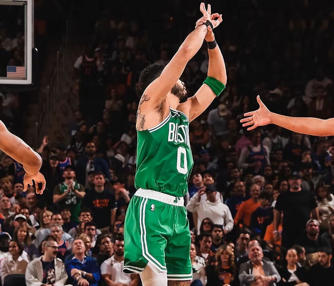 凯尔特人B队碾压勇士，利拉德完成帽子戏法