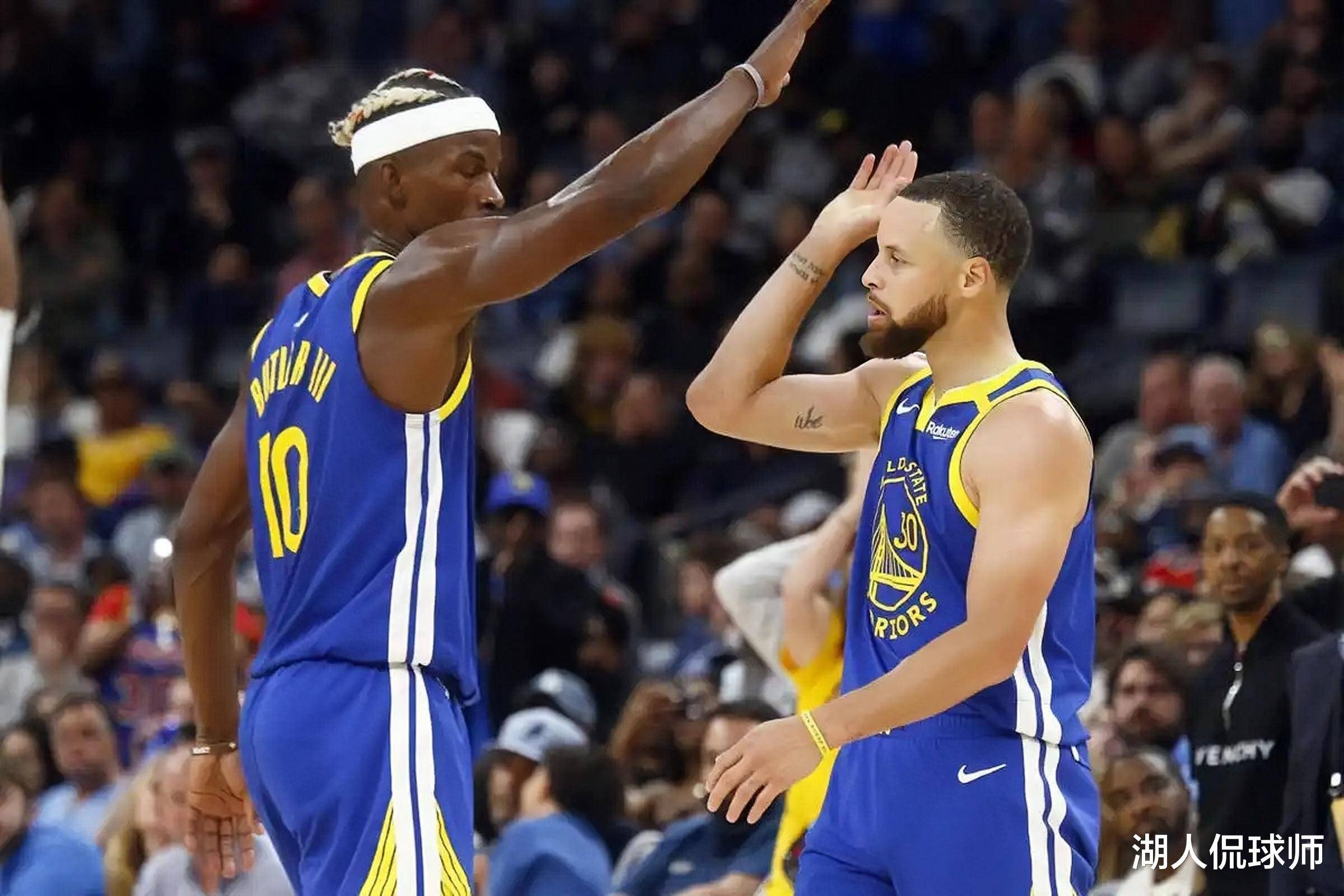 勇士三连败状况严峻，库里连续两场表现低迷