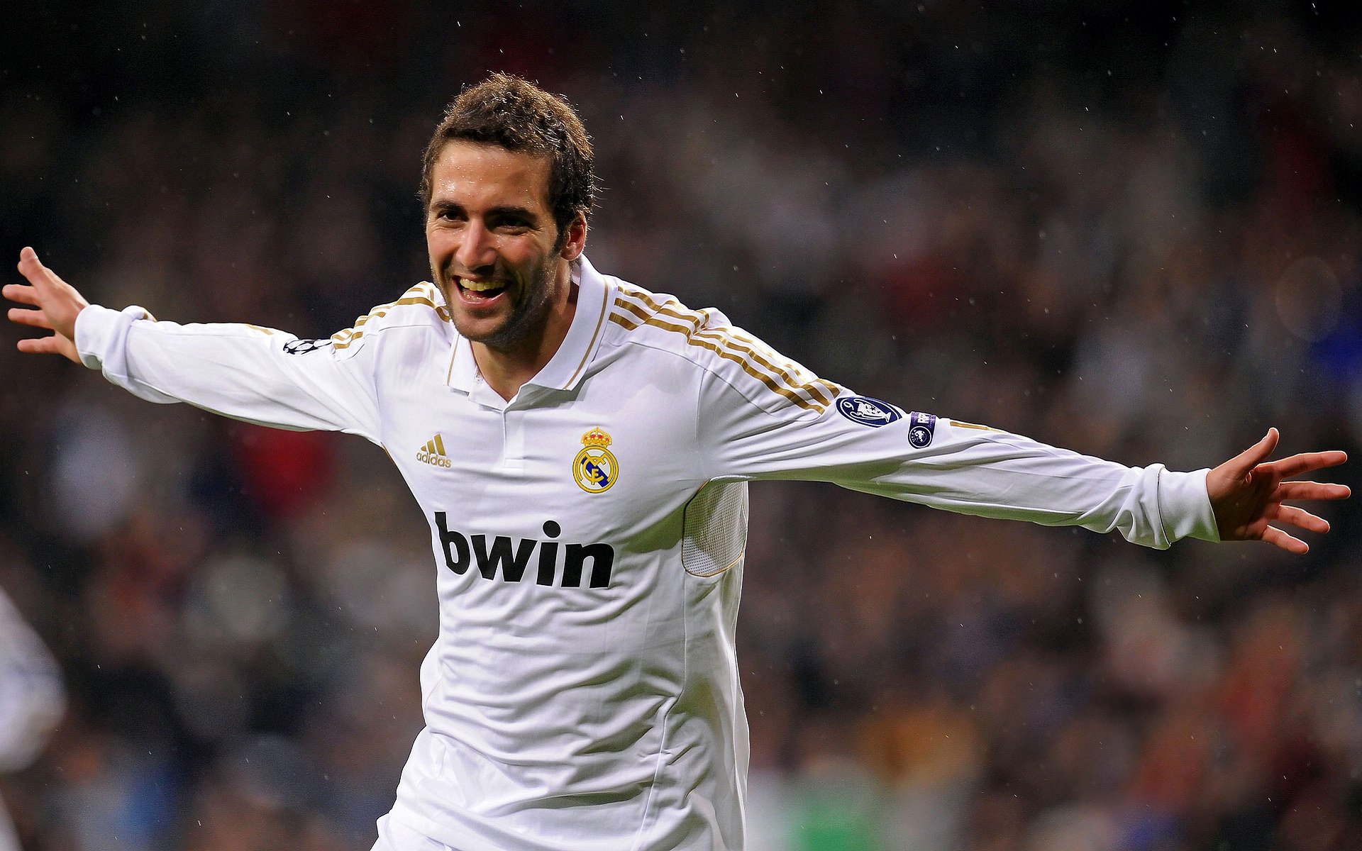 拉什福德杀死悬念,雷恩加时鏖战破西班牙,足球剧本的两种极端